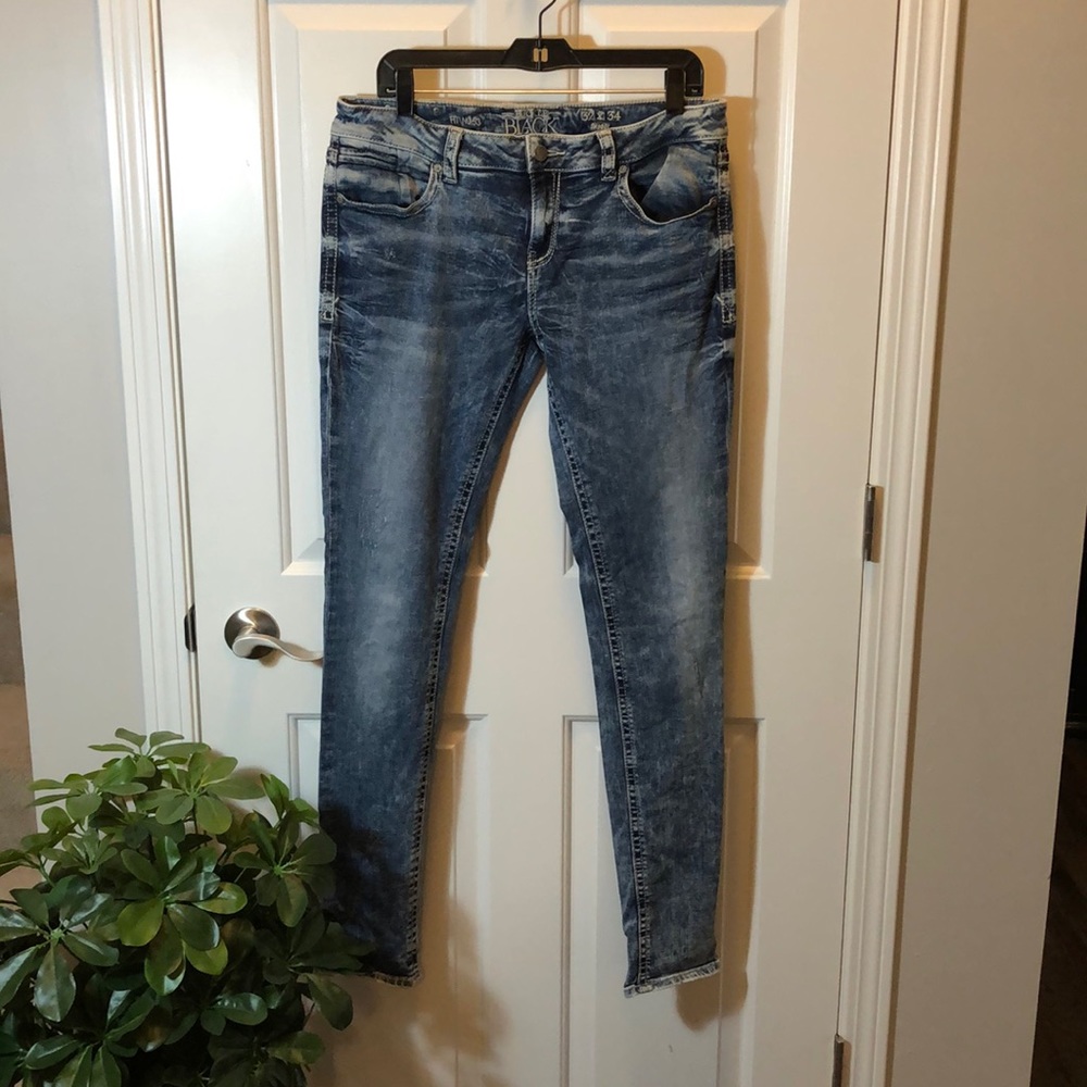 Buckle Black jeans, 32x34.